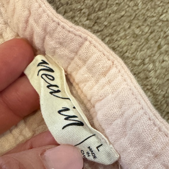 New In Pink Textured Top - Picture 2 of 4